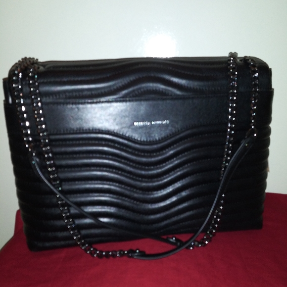 Purse - Picture 2 of 7